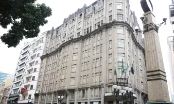 Edifício Garcez foi maior arranha-céu de Curitiba e abrigou consulado da Alemanha Nazista; conheça a história