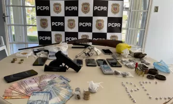 Seis pessoas são presas em Carambeí durante operação contra tráfico de drogas