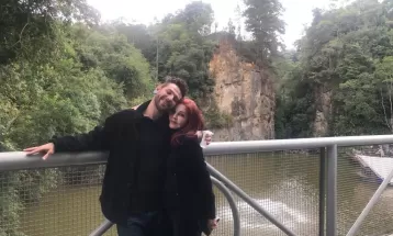 Priscilla Presley, viúva de Elvis, vai a Curitiba e visita filho que teve com brasileiro: 'Queria trazer a minha mãe aqui para conhecer', diz 