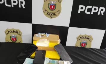 Suspeitos são presos com drogas e R$ 40 mil em chácara em Umuarama, diz polícia