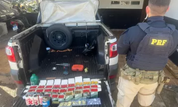 Polícia apreende cerca de mil munições escondidas em lataria de carro na BR-272, em Goioerê
