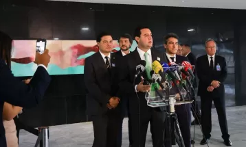 Pedágio no Paraná: Ratinho Junior assina concessão de rodovias do Paraná ao Governo Federal; entenda como vai funcionar