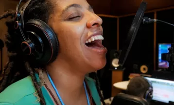 Maíra Freitas dá à luz 'Ayé òrun', álbum autoral gestado com o coletivo Jazz das Minas
