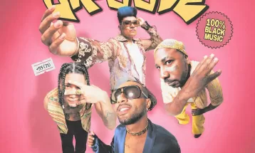 ÀTTØØXXÁ reúne Carlinhos Brown, Liniker e Thiaguinho no quarto álbum do grupo, 'Groove'