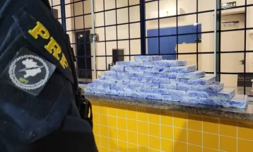 Casal de paraguaios é preso em Guaíra com 53 kg de cloridrato de cocaína, afirma PRF