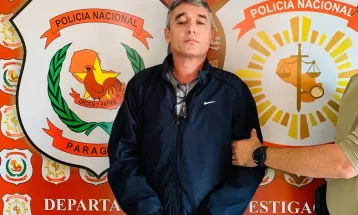 Procurado pela Interpol, vendedor suspeito de matar ex-namorada com tiro no rosto é preso no Paraguai