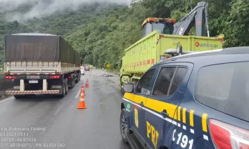 BR-277 entra no quarto dia interdição parcial no sentido litoral