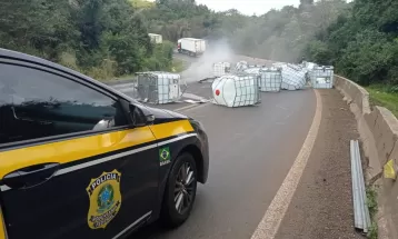 BR-277 em Nova Laranjeiras permanece interditada nesta quarta (31) e sem previsão de liberação, diz PRF