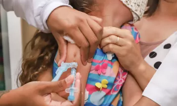 Cascavel começa aplicação de vacina contra a gripe em unidades da rede pública de ensino