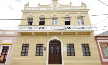 MP-PR recomenda que Antonina exonere oito servidores comissionados que têm relação de parentesco com prefeito, secretários ou vereadores
