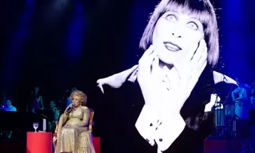 Alcione homenageia Rita Lee em premiação que destacou os cantos de Luedji Luna, Ferrugem e Péricles