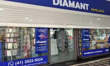 Homem é baleado durante tentativa de assalto a papelaria em Curitiba