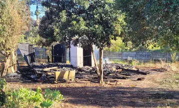 Duas pessoas morrem queimadas em incêndio em casa, em Ponta Grossa, dizem Bombeiros