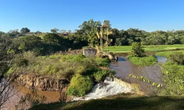 Buscas por menino de 2 anos desaparecido em parque de Londrina passam de 40 horas, dizem Bombeiros