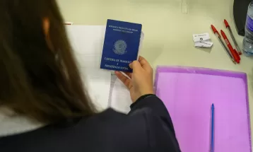 Mutirão em Curitiba oferta 1.500 vagas de trabalho nesta quarta-feira (14); saiba mais