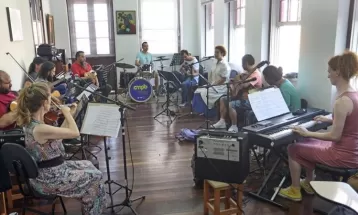 Inscrições para cursos gratuitos da Oficina de Música de Curitiba terminam nesta quarta-feira (14)