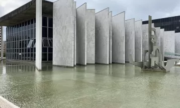 TCE-PR suspende licitação da Secretaria de Educação do Paraná