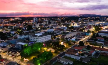 Prefeitura de Campo Largo abre inscrições para concurso público com 12 vagas; salários chegam a R$ 22 mil