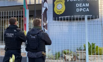Polícia cumpre mandados em operação contra golpe de bilhete premiado com prejuízo de mais de R$ 120 mil 