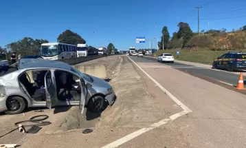 Acidente na BR-116 deixa quatro pessoas em estado grave em Fazenda Rio Grande, diz concessionária