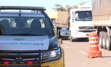Policiais rodoviários presos suspeitos de faturar mais de R$ 10 milhões com propina são soltos, determina TJ-PR