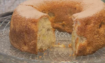 Aprenda a preparar receita de bolo de maçã com casca