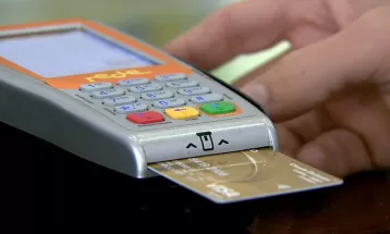 Procon do Paraná notifica bancos sobre alteração de data de fechamento de faturas