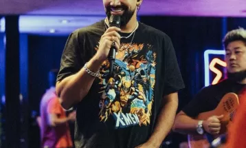 Dilsinho lança álbum gravado ao vivo no escritório do artista, no Rio, em clima de roda de pagode