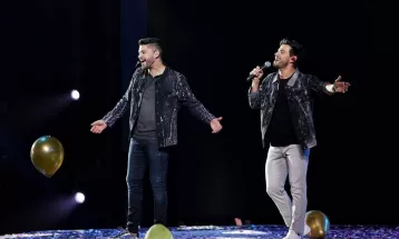 Munhoz & Mariano promovem 'Dois palhaços' com Fred & Fabrício em EP com prévia de álbum ao vivo