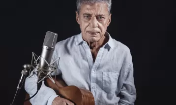 Chico Buarque tem obra abordada pelo cantor português José Pedro Gil no álbum 'Trocando em miúdos'