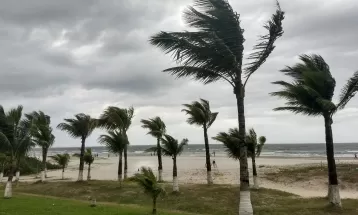 Defesa Civil emite alerta para ventos de até 110 km/h no Paraná por conta de ciclone extratropical