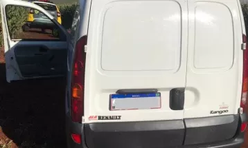 Assaltantes se passam por policiais e roubam quase 100 encomendas de veículo de transporte no PR
