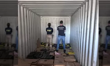 Polícia encontra mais de duas toneladas de maconha em container, em Guarapuava
