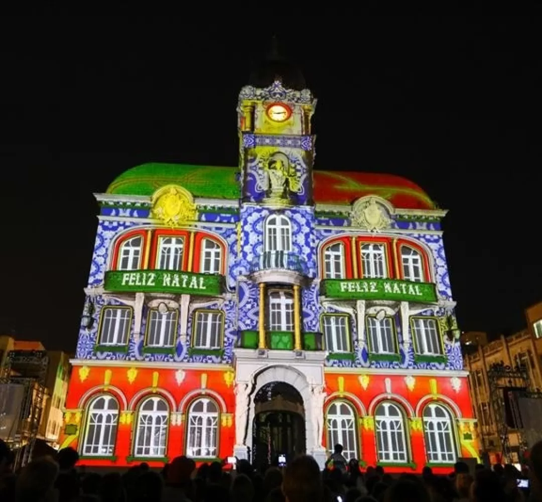 Confira o roteiro a pé para conhecer as belezas do Natal de Curitiba