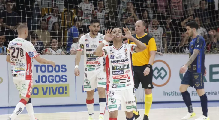 Cascavel Futsal amplia o retrospecto diante do Pato