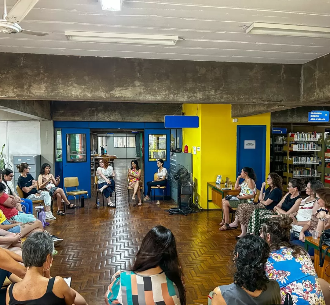 Grupo Leia Mulheres organiza seu 51º encontro neste sábado