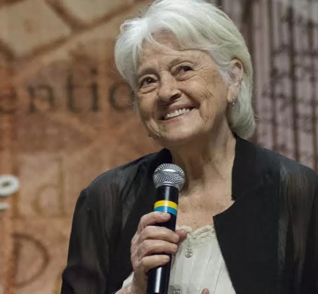 Poetisa mineira Adélia Prado é vencedora do Prêmio Camões 2024
