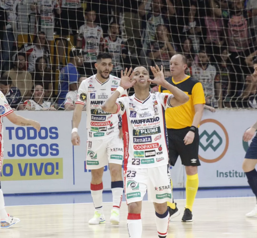 Cascavel Futsal amplia o retrospecto diante do Pato