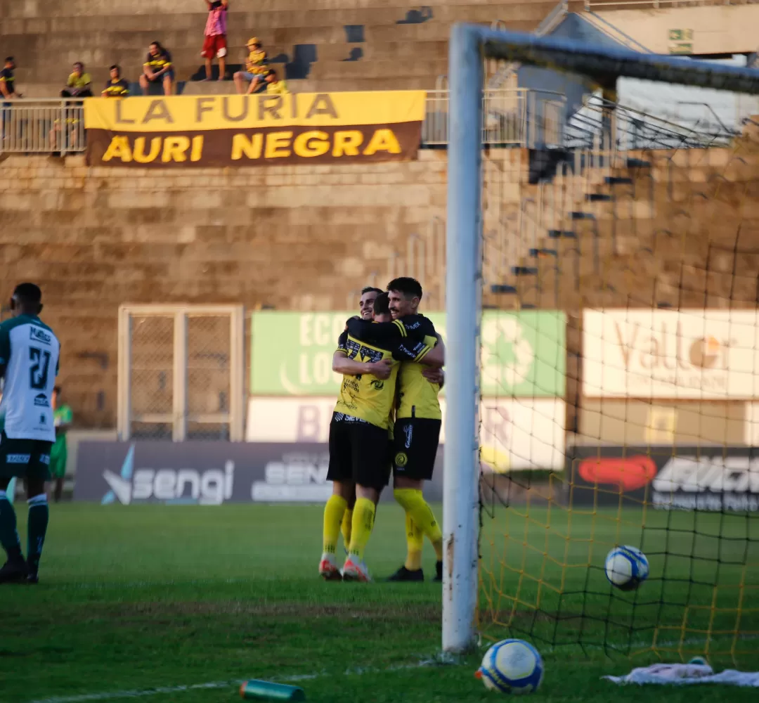 Ataque do Cascavel desencantou na última rodada da Série D