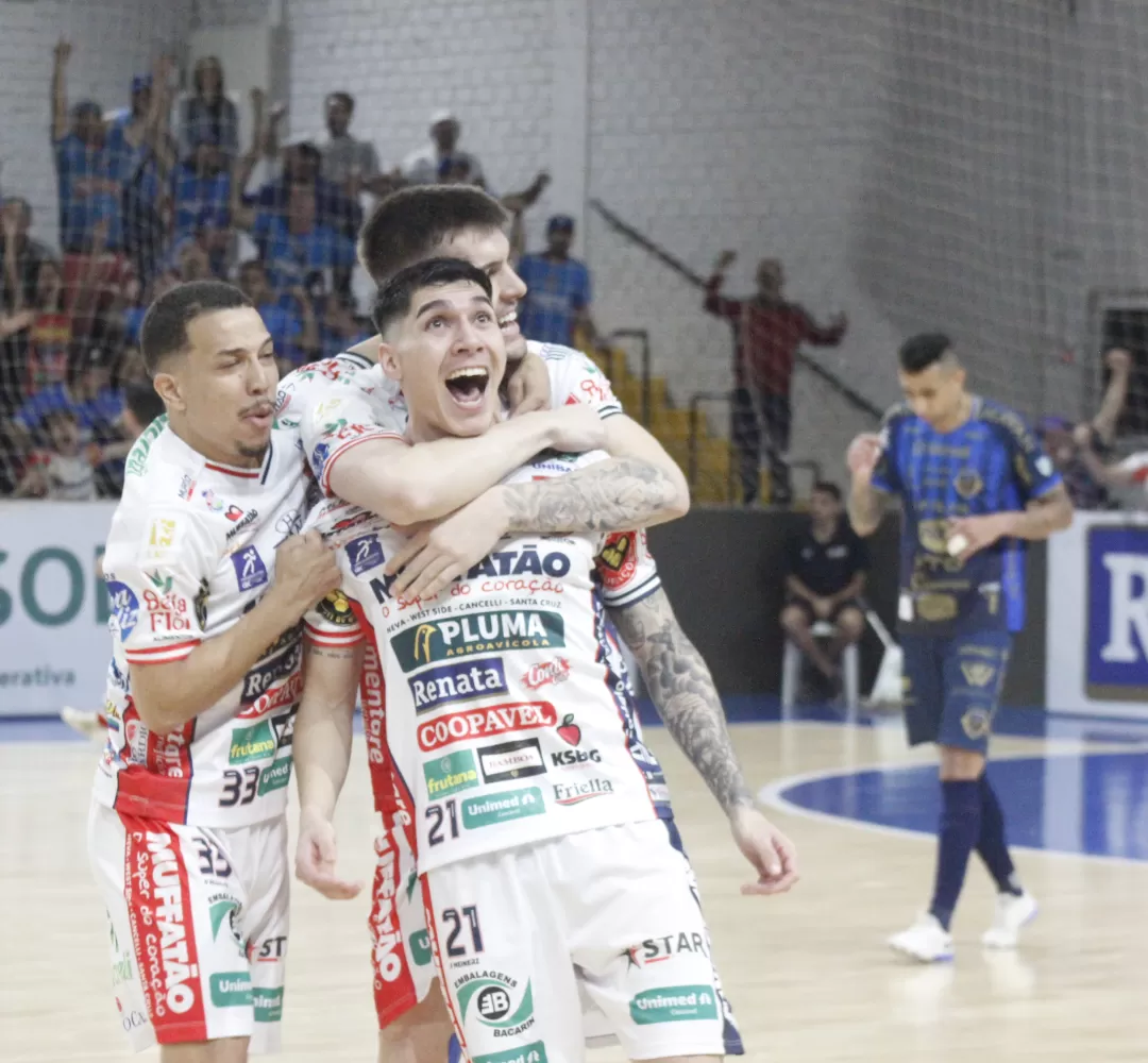Cascavel Futsal com o foco no G-8 da Liga Nacional