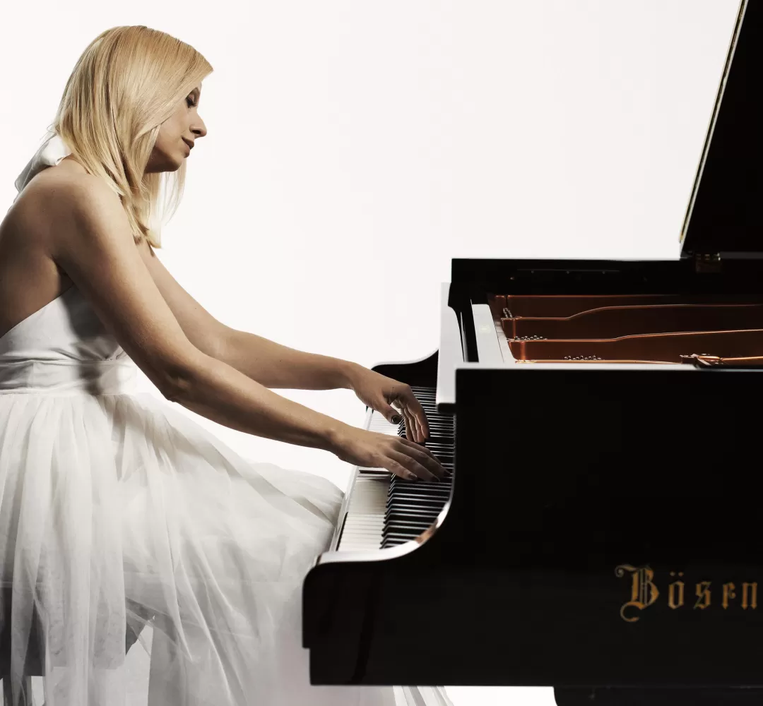 Orquestra Sinfônica do Paraná recebe pianista ucraniana Valentina Lisitsa