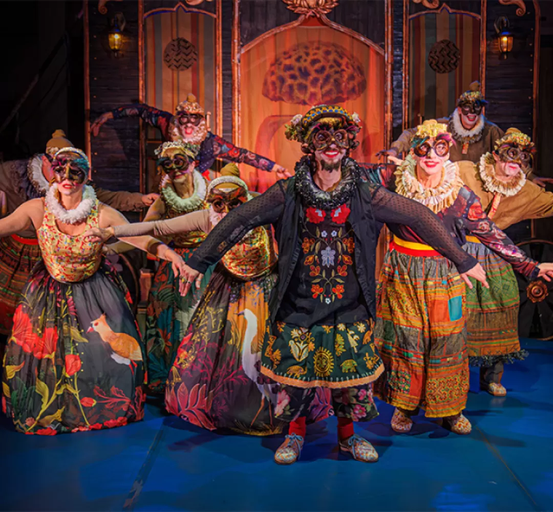 G2, grupo de dança master do Guaíra, abre mostra de teatro em Jacarezinho