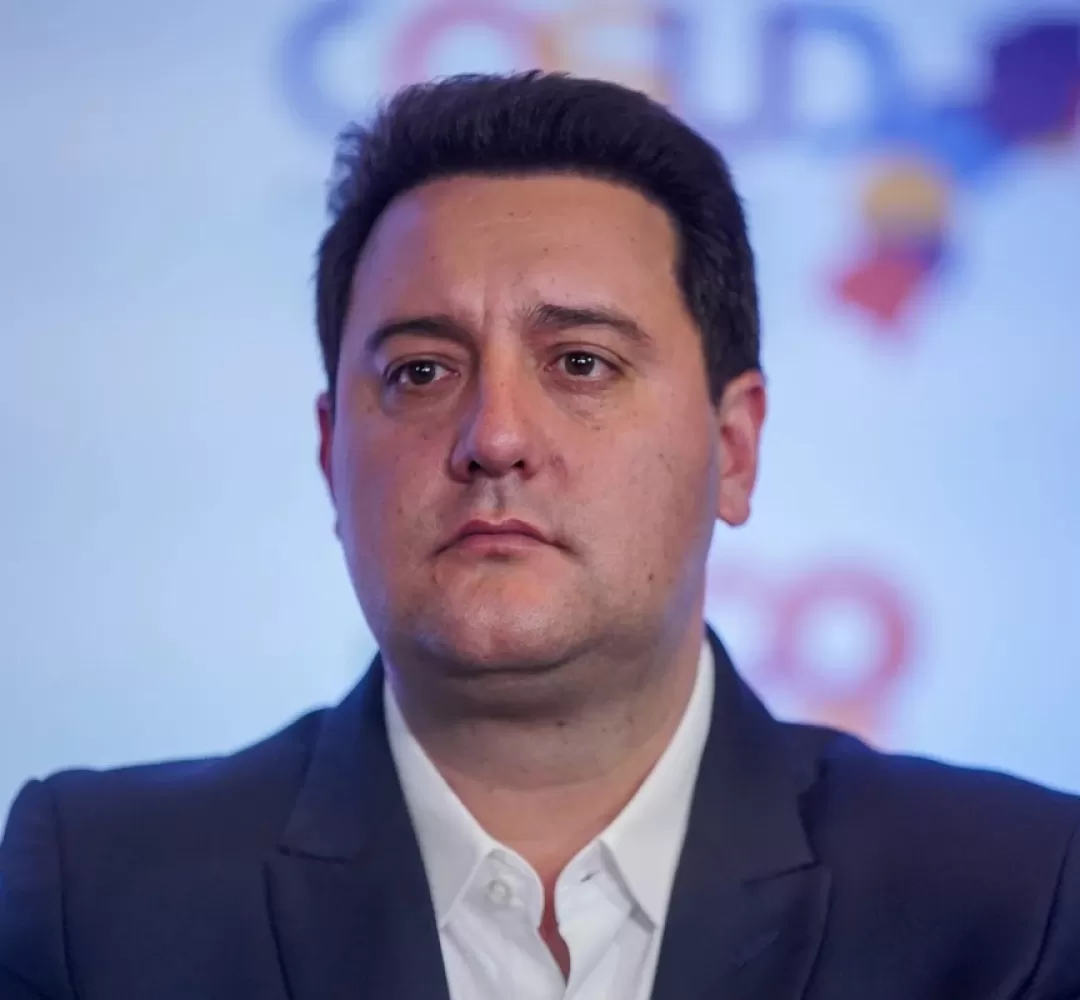 TJ-PR suspende licitação bilionária do governador Ratinho Júnior