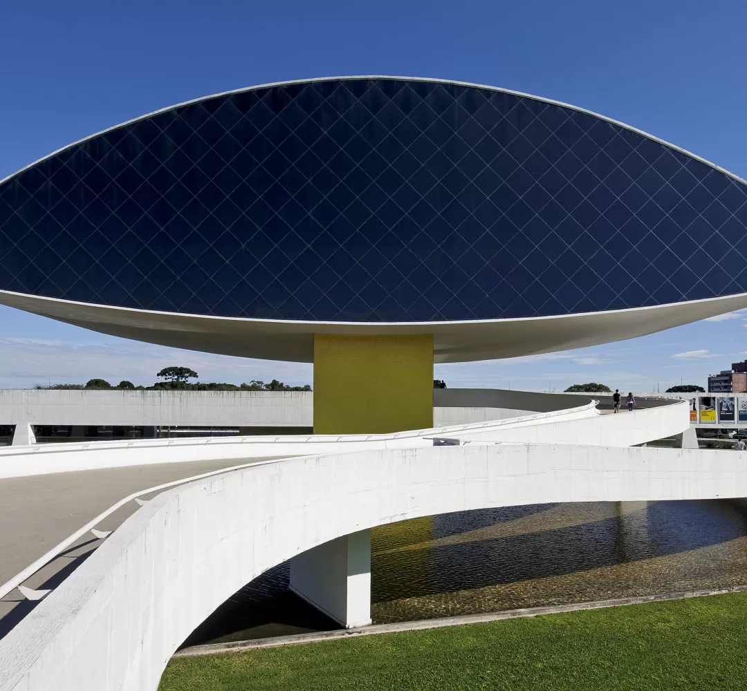 Museu Oscar Niemeyer abrirá normalmente nos feriados dos dias 15 e 20 de novembro