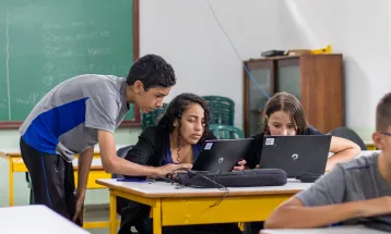 “Não há intenção de assumir a gestão educacional no futuro”, diz Grupo Salta sobre Parceiro da Escola