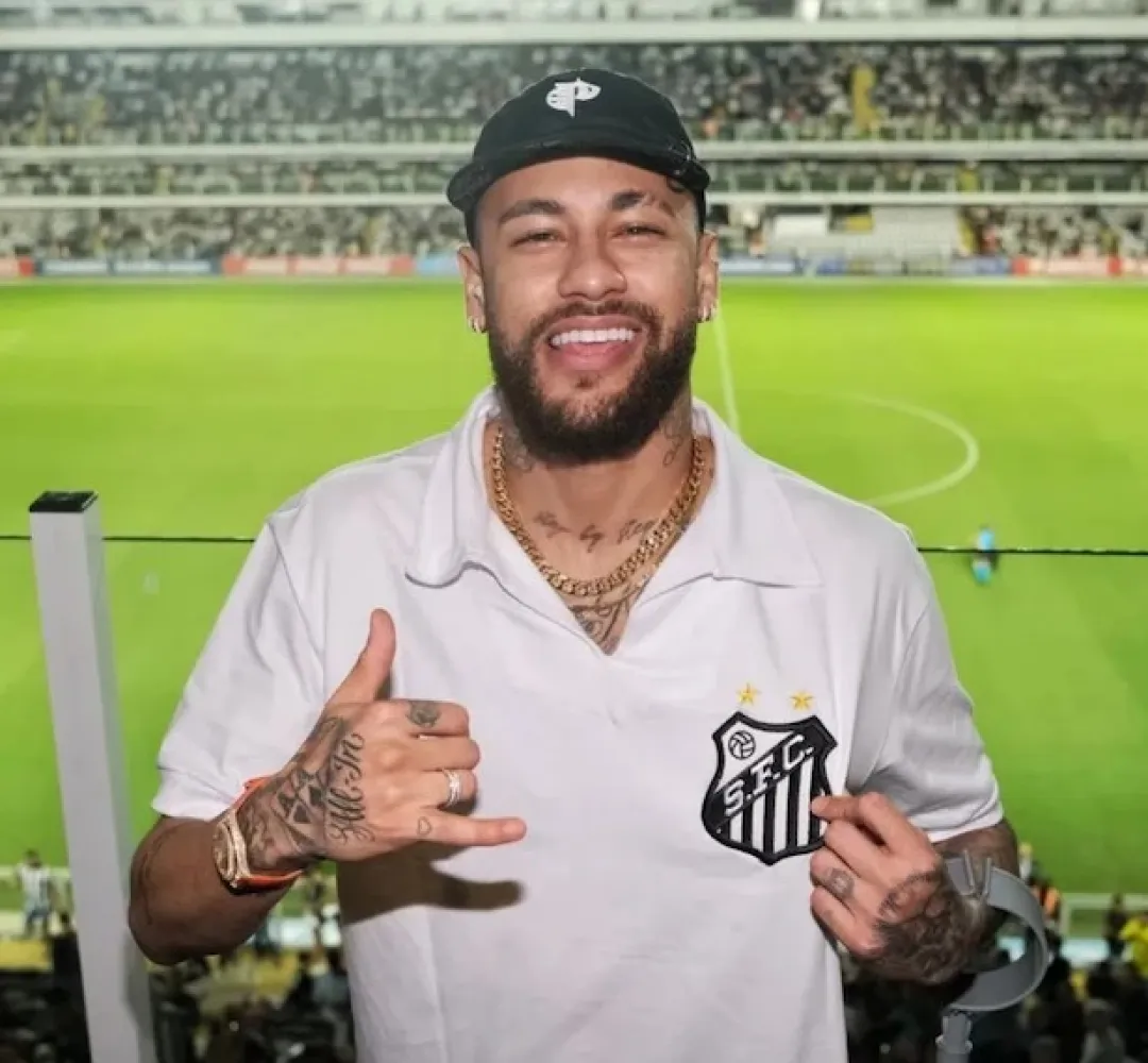 Neymar exalta Santos em evento de poker