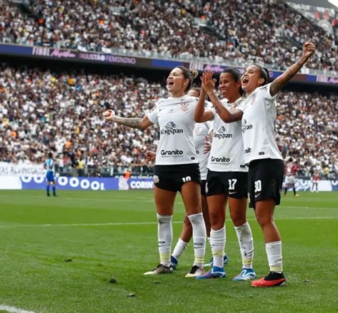 Corinthians anuncia a saída de cinco jogadoras