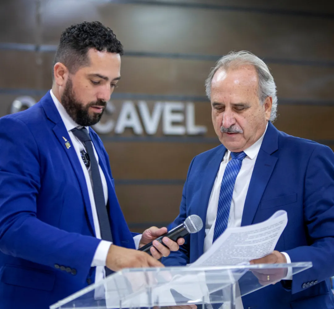 Tiago Almeida vence eleição da Câmara e Alécio se diz traído por Renato Silva