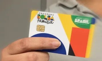 Após “boom” com Bolsonaro, Lula faz pente-fino tímido no Bolsa Família