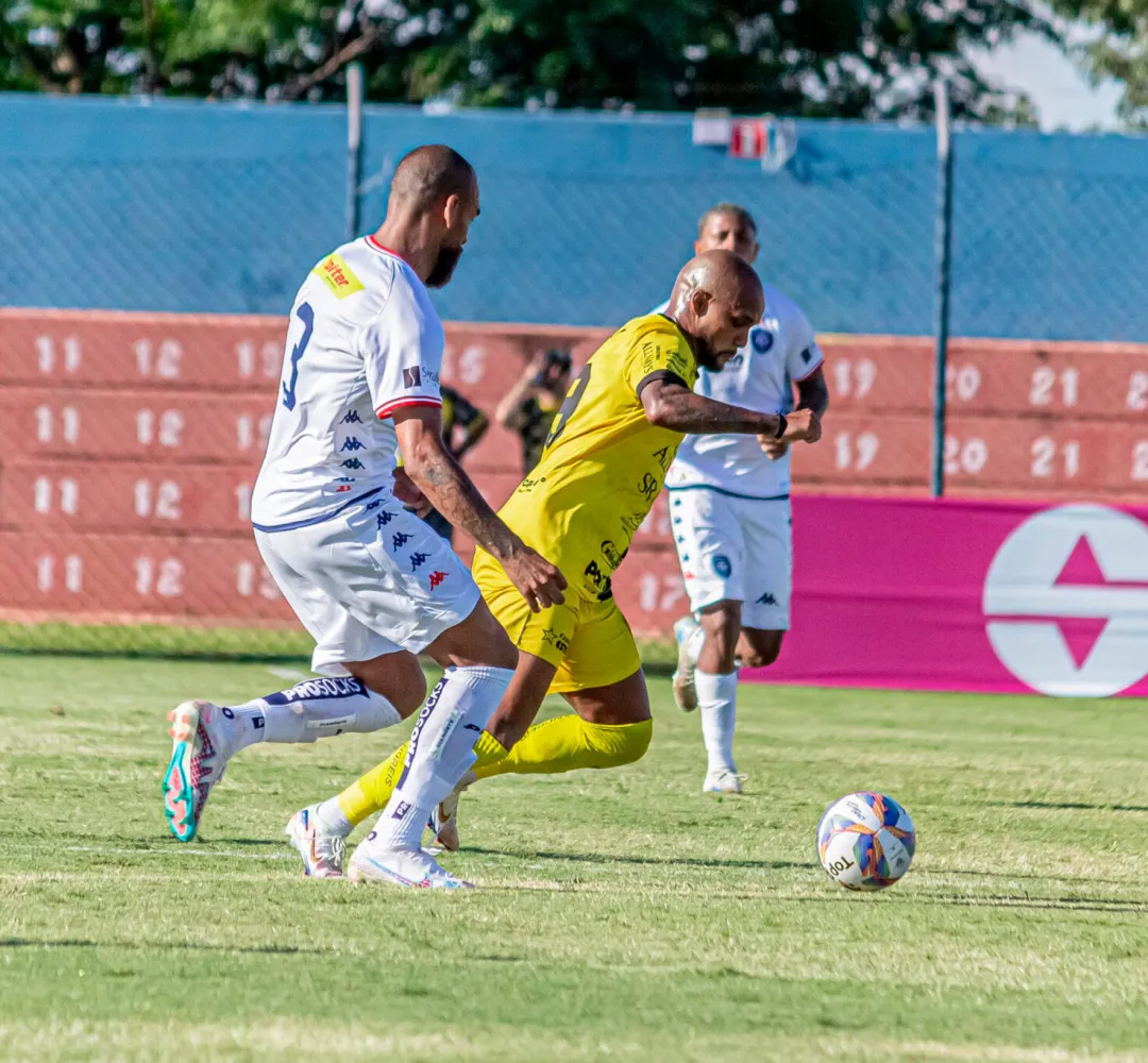 Mais uma estreia de Paranaense com derrota para o Cascavel